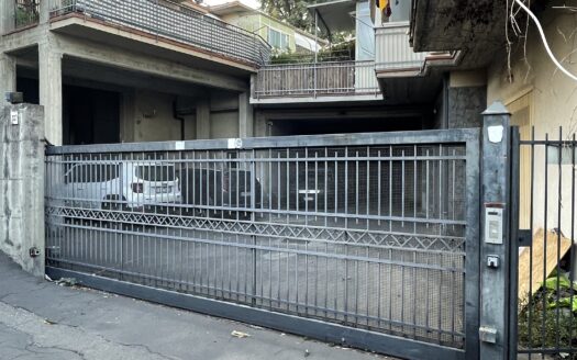 Locale Commerciale in Affitto a Trecastagni