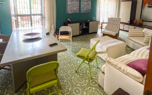 Appartamento tre vani Via Livorno 101, Aci Castello