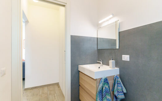 Villa Moderna Angolare a Schiera a Catania, Via Concetto Lo Bello n. 34