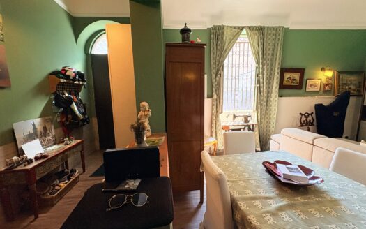 Casa Indipendente con terrazze in Vendita in Via Savasta
